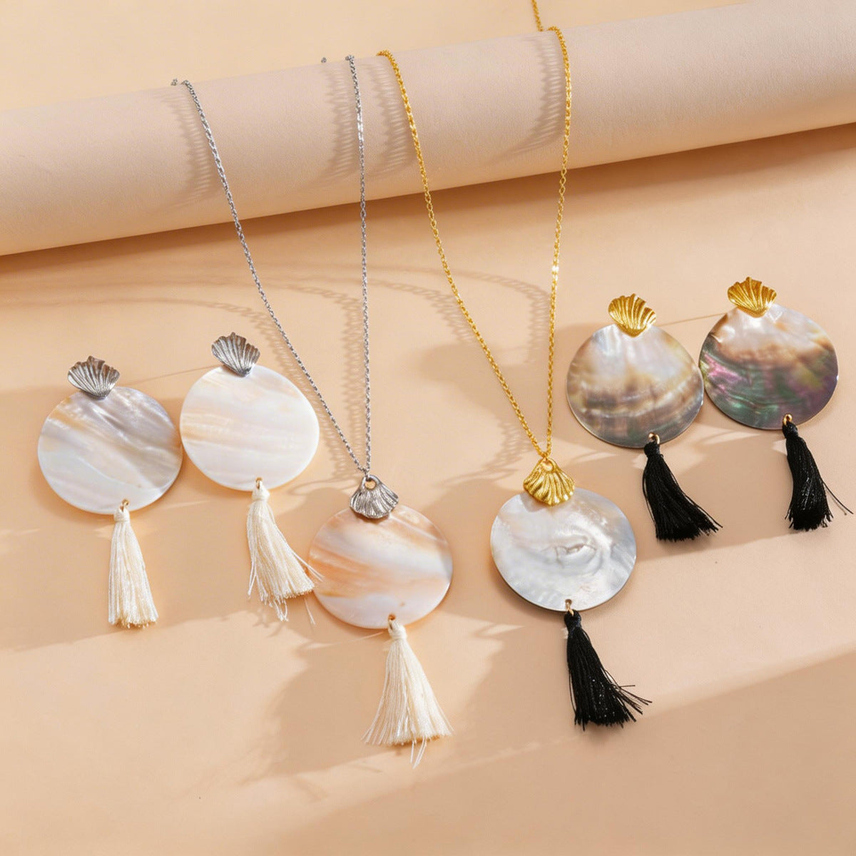 Shell-shaped Round Tassel Earrings And Necklace Jewelry Set Île papillon