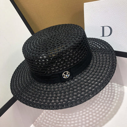 HT208 Retro Wide Brim Letter M Straw Hat Ladies Sun Hats Travel Île papillon