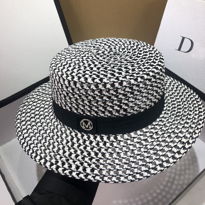 HT208 Retro Wide Brim Letter M Straw Hat Ladies Sun Hats Travel Île papillon