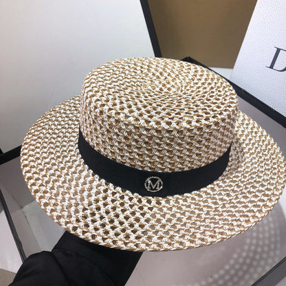 HT208 Retro Wide Brim Letter M Straw Hat Ladies Sun Hats Travel Île papillon