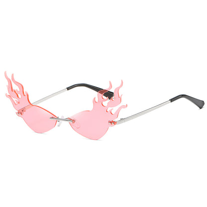 Triangle cat eye flame style sunglasses Île papillon