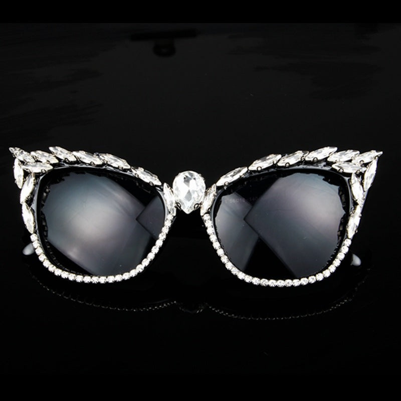 Cat eye sunglasses with rhinestones Île papillon
