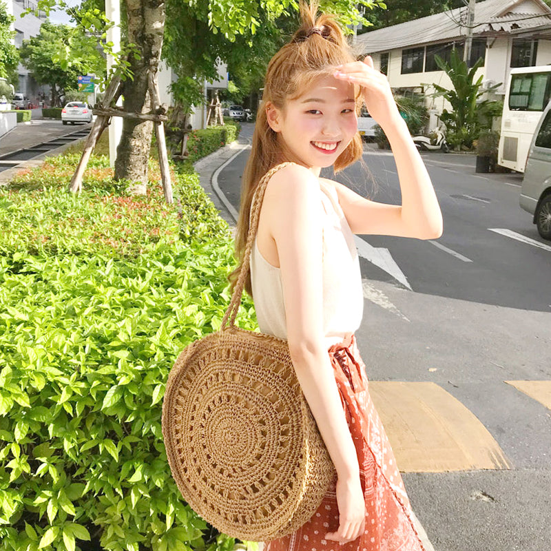 Woven soft beach bag straw bag Île papillon