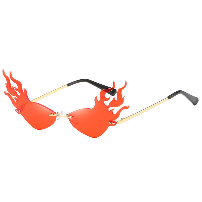 Triangle cat eye flame style sunglasses Île papillon