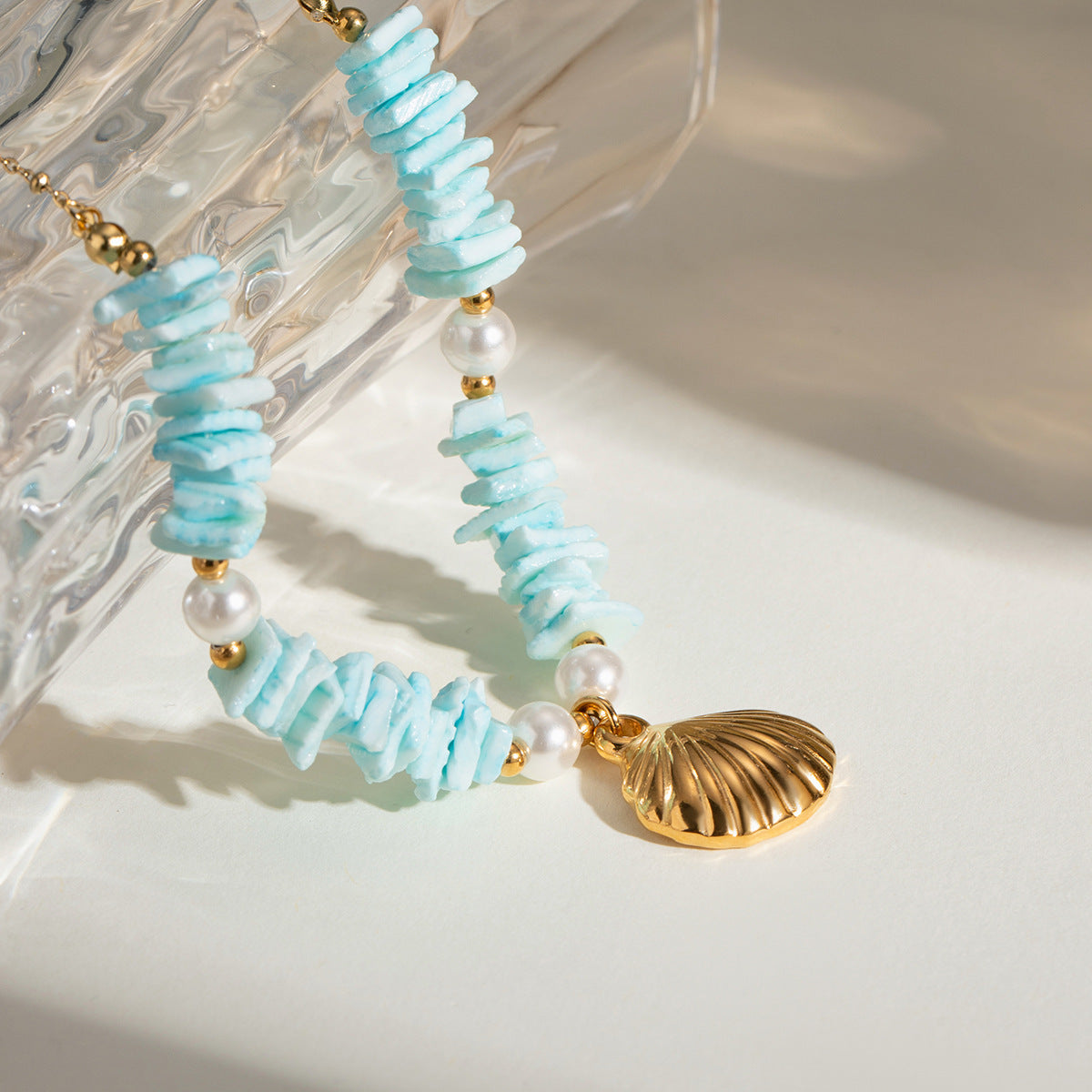 Mint Green Shell Patch Pearl Shell Pendant Necklace Jewelry Île papillon
