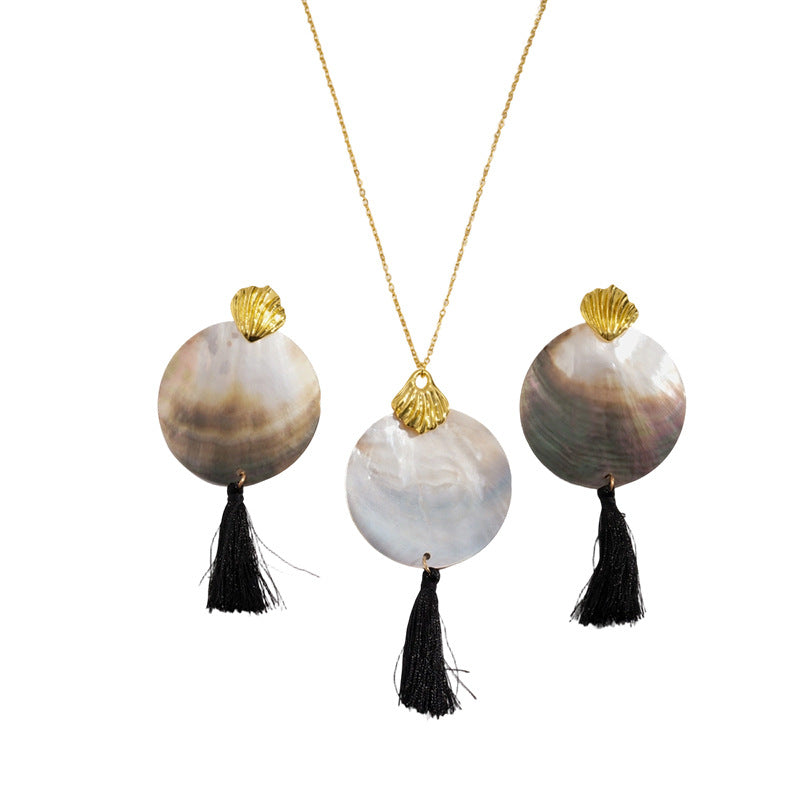 Shell-shaped Round Tassel Earrings And Necklace Jewelry Set Île papillon